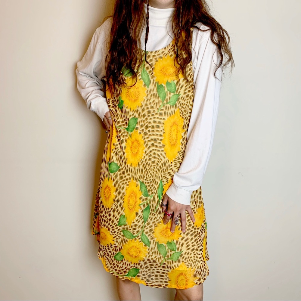 VTG 90’s Leopard Sunflower Mini Cheetah Dress